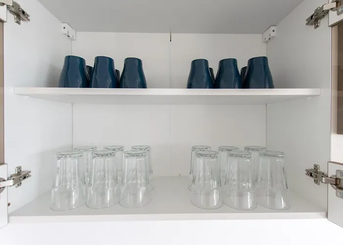 Tolstov - With Balcony - 25 Min Messe Dus Apartament